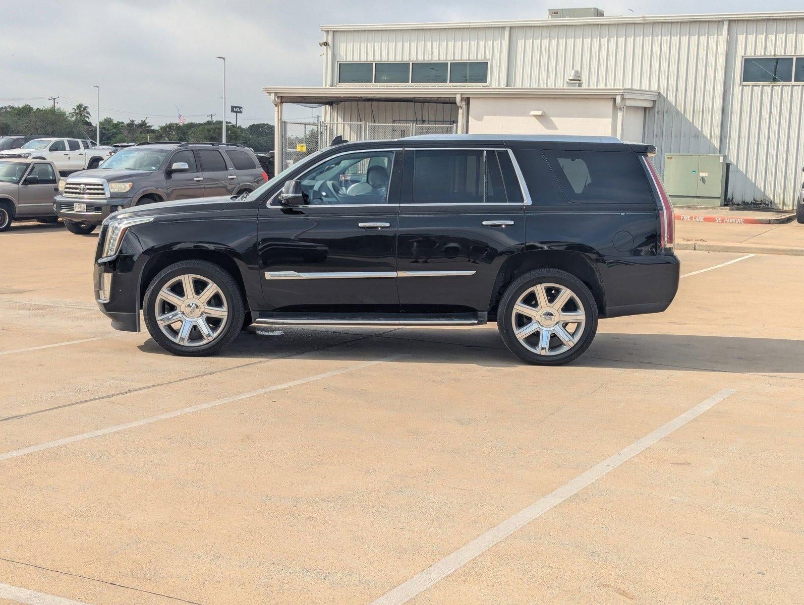 2017 Cadillac Escalade RWD Luxury