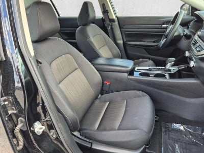 2024 Nissan Altima 2.5 SV Sedan