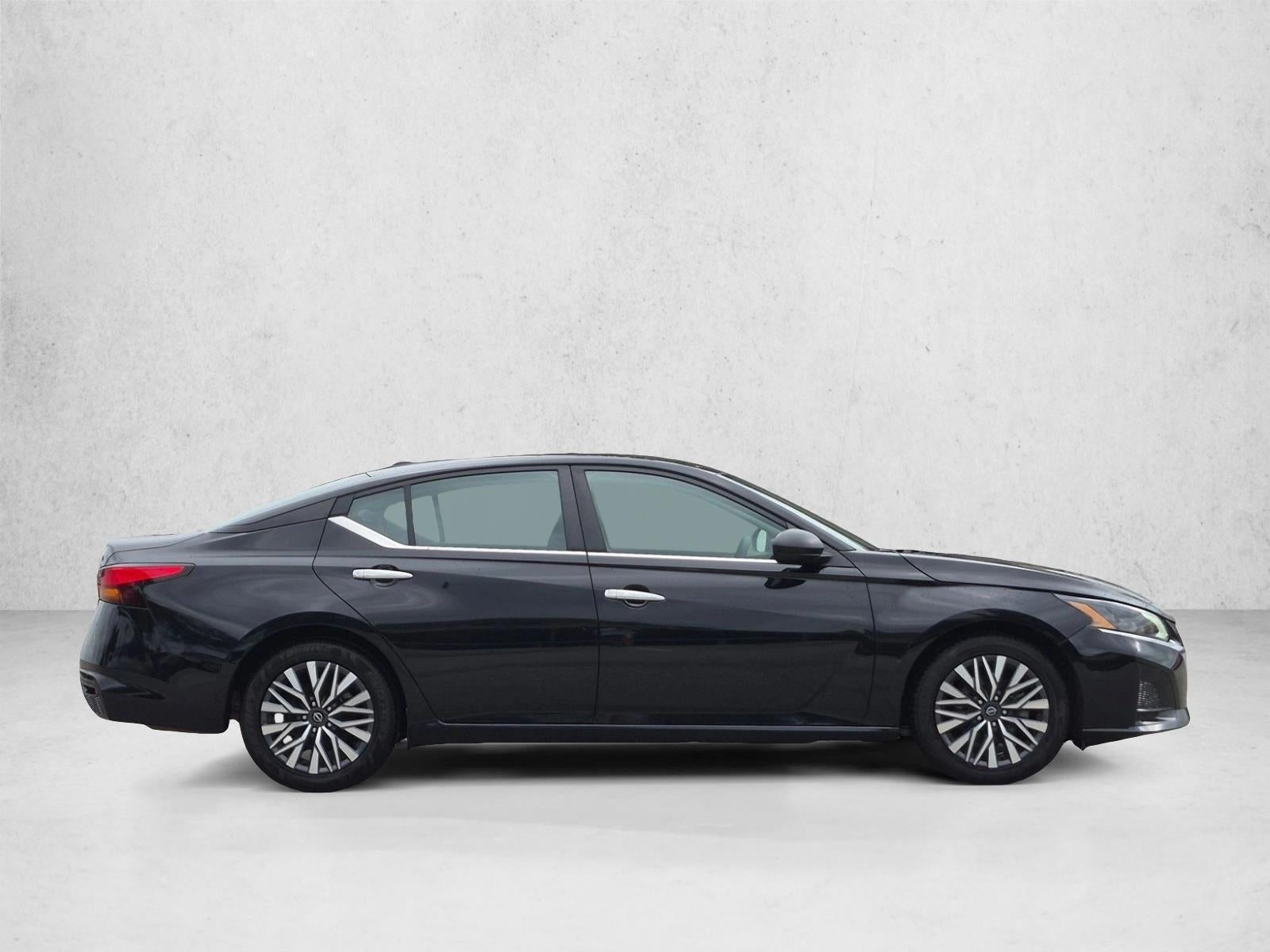 2024 Nissan Altima 2.5 SV Sedan
