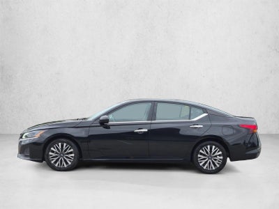 2024 Nissan Altima 2.5 SV Sedan
