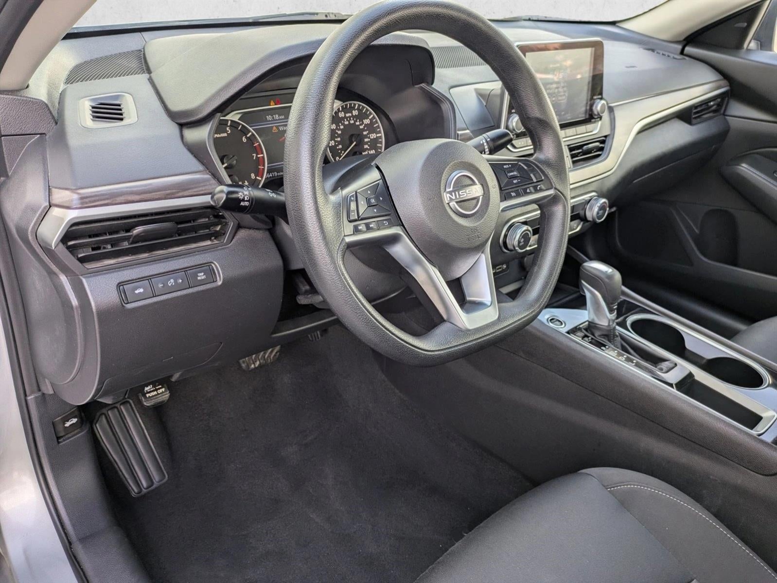 2024 Nissan Altima 2.5 SV Sedan