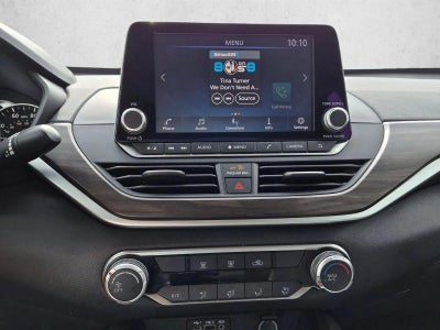 2024 Nissan Altima 2.5 SV Sedan