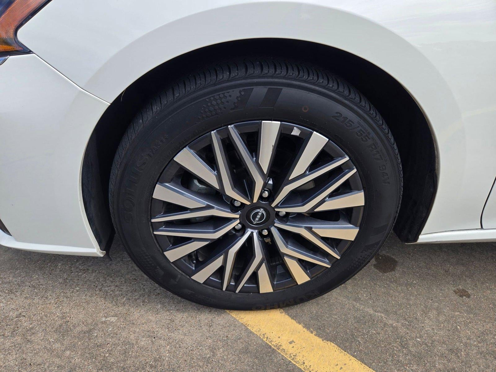 2025 Nissan Altima SV FWD