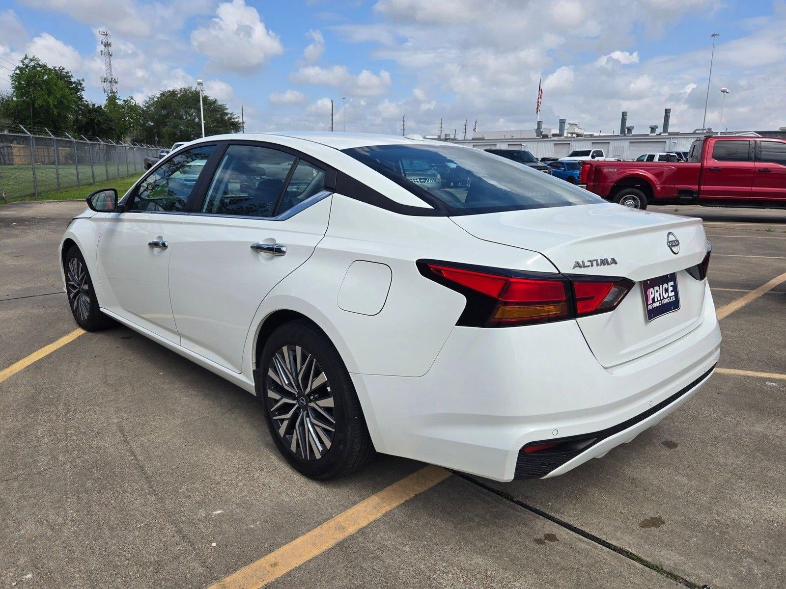 2025 Nissan Altima SV FWD