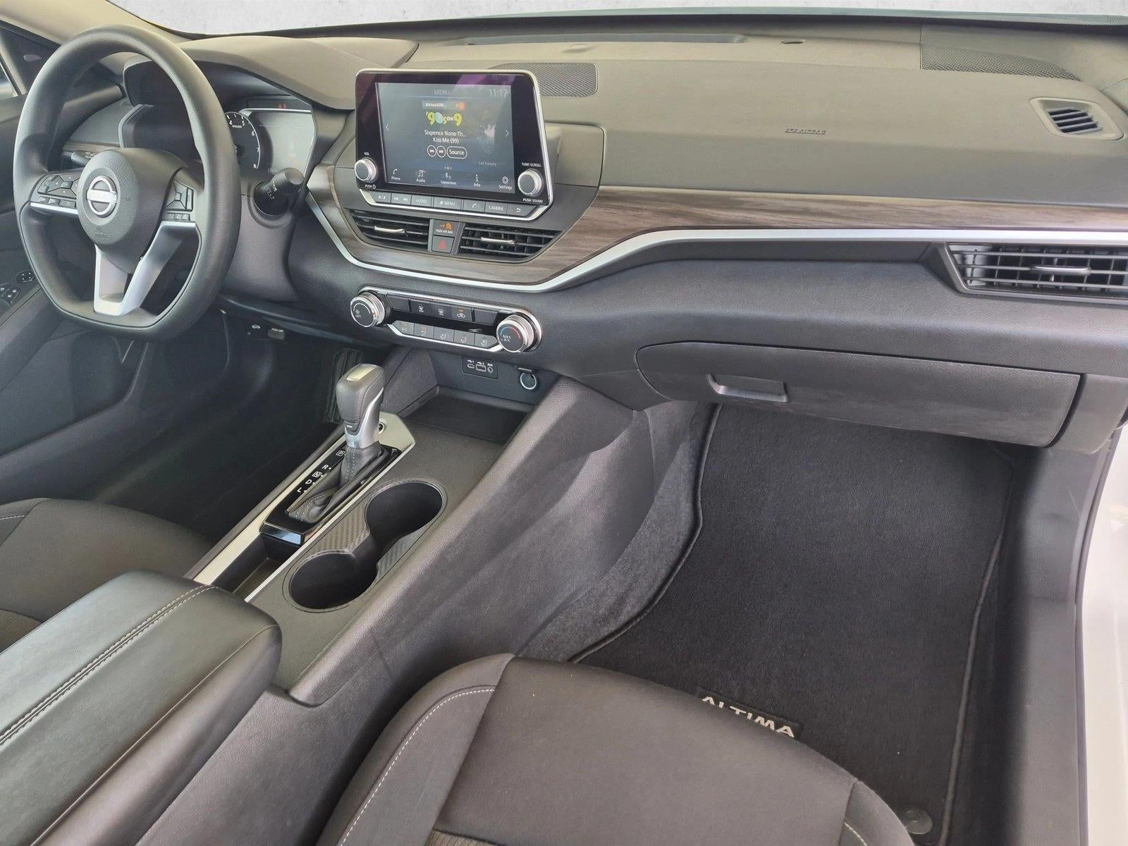 2025 Nissan Altima SV FWD
