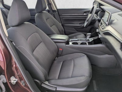 2024 Nissan Altima 2.5 SV Sedan