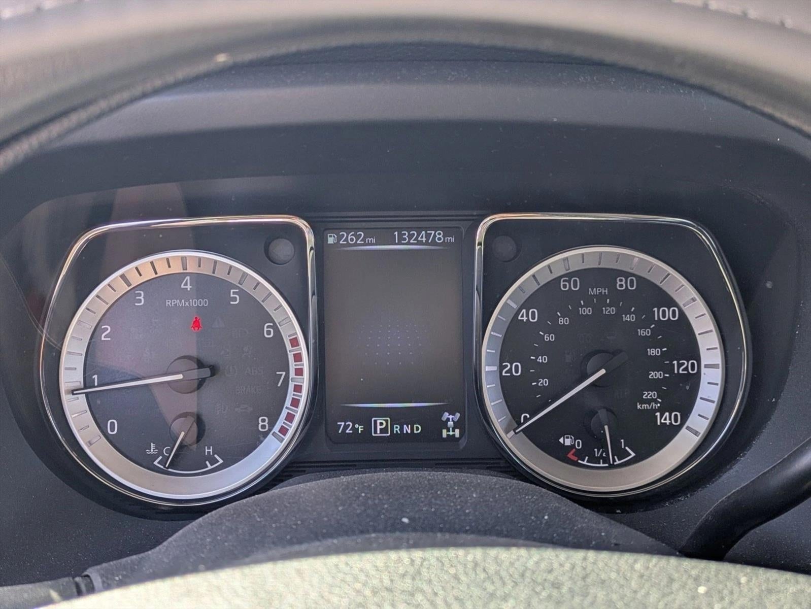 2017 Nissan Titan 4x4 Crew Cab SV