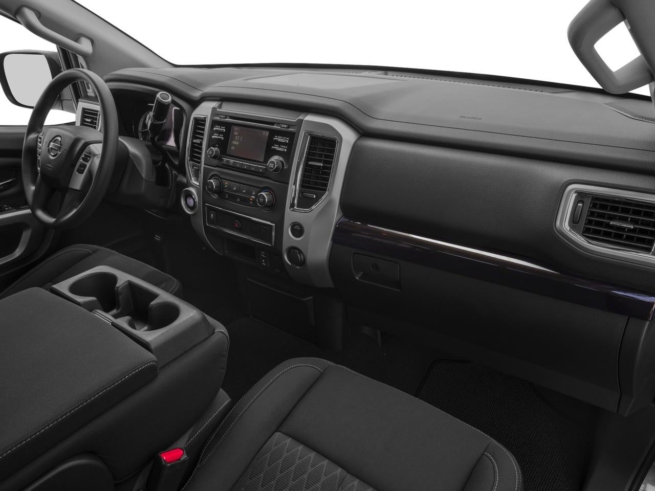 2017 Nissan Titan 4x4 Crew Cab SV