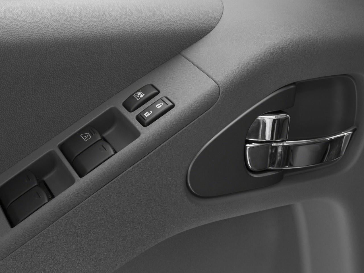 2016 Nissan Frontier 2WD Crew Cab SWB Auto SV