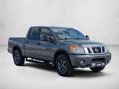 2014 Nissan Titan 4WD Crew Cab Short Bed PRO-4X