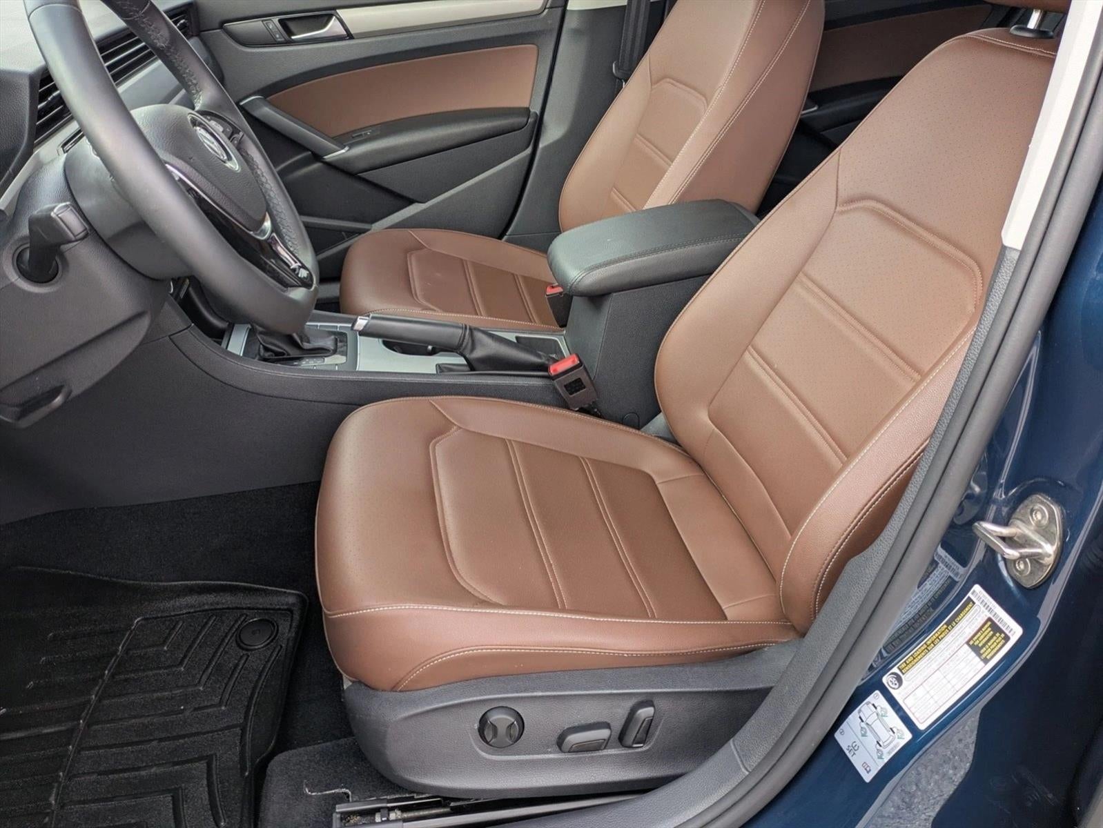 2022 Volkswagen Passat 2.0T SE Auto