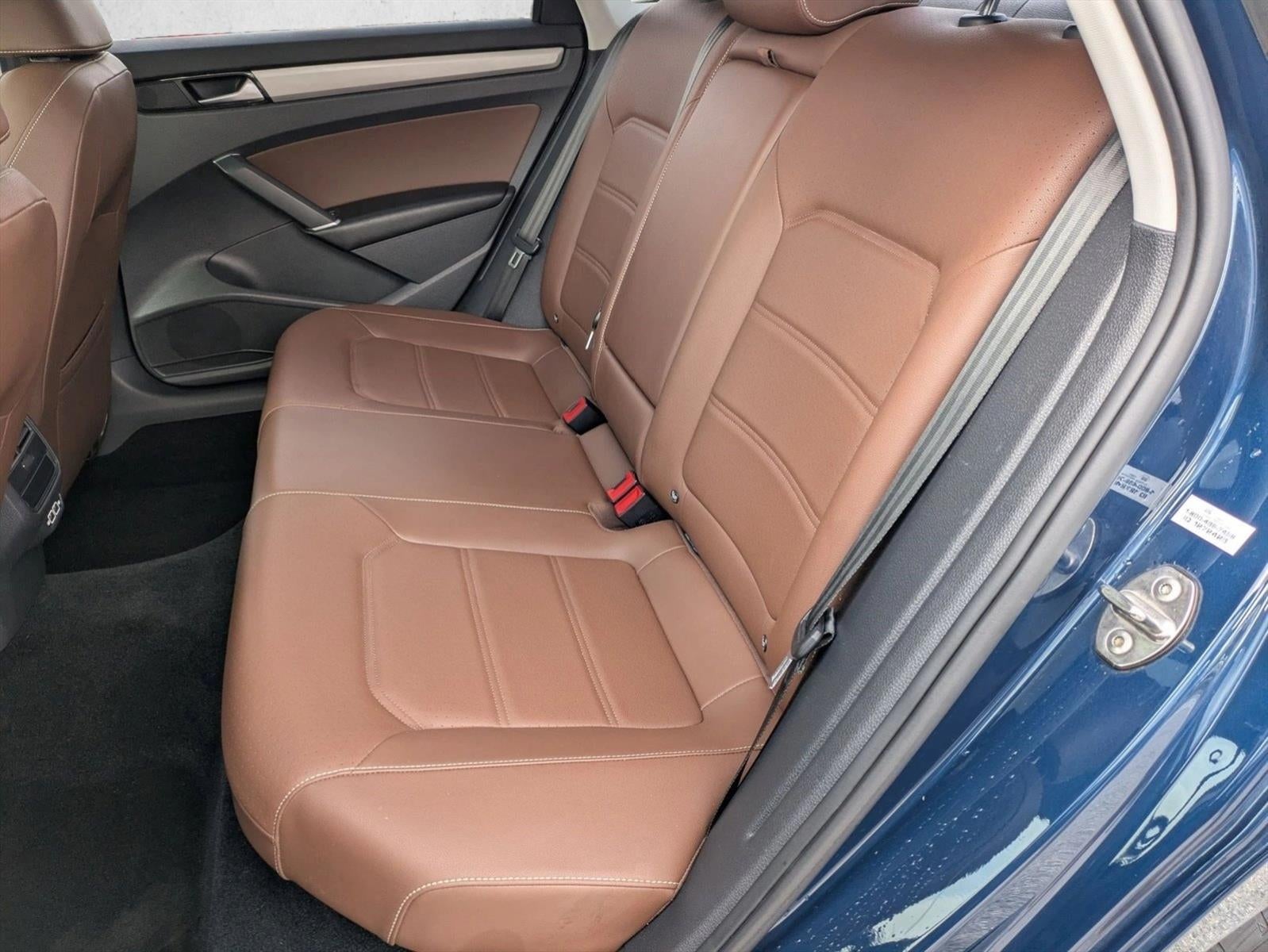 2022 Volkswagen Passat 2.0T SE Auto