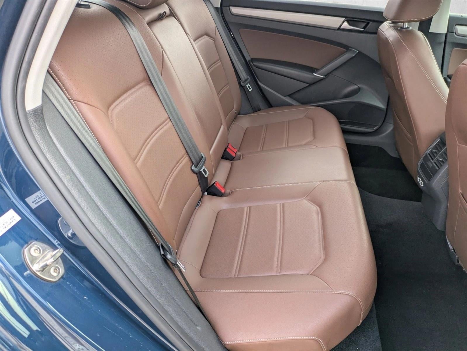 2022 Volkswagen Passat 2.0T SE Auto