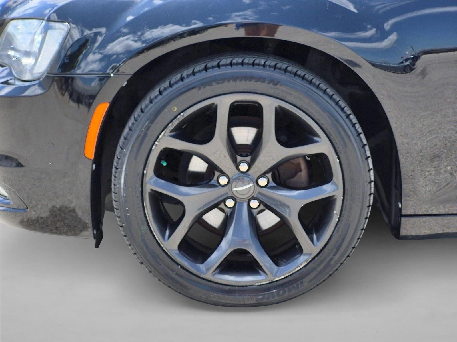 2021 Chrysler 300 300S RWD