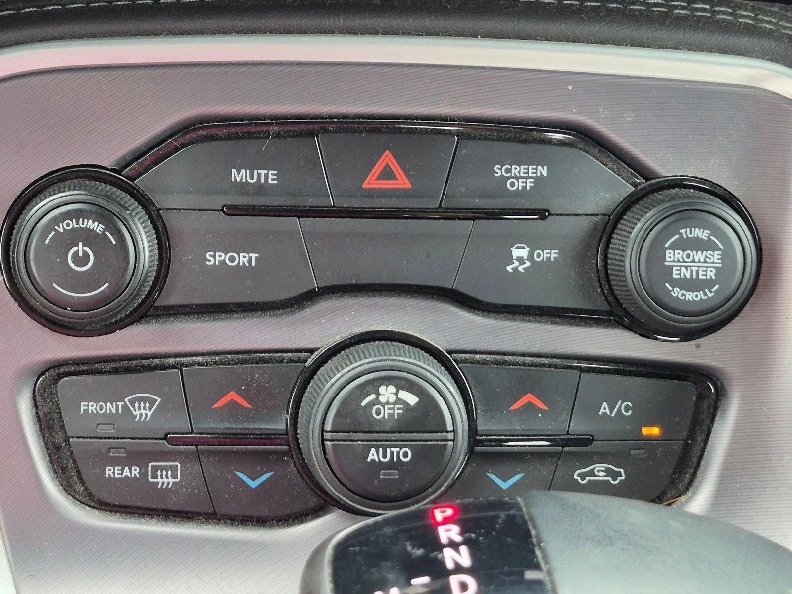 2019 Dodge Challenger SXT RWD