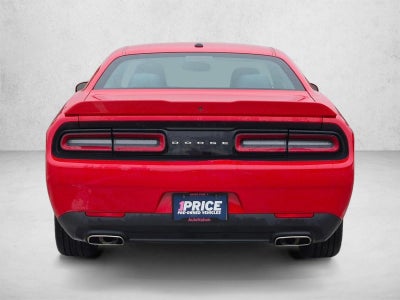 2019 Dodge Challenger SXT RWD