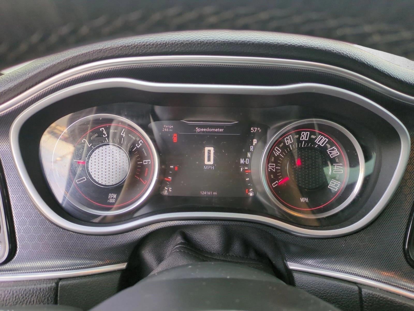 2016 Dodge Challenger 2dr Cpe SXT Plus