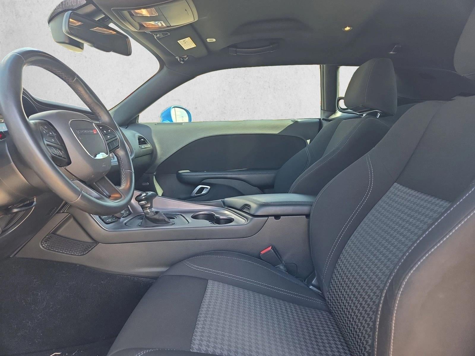 2023 Dodge Challenger SXT RWD