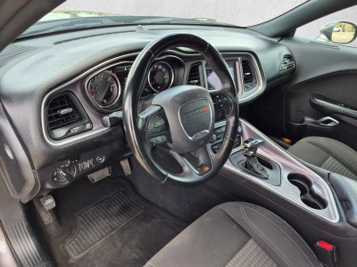 2019 Dodge Challenger SXT RWD