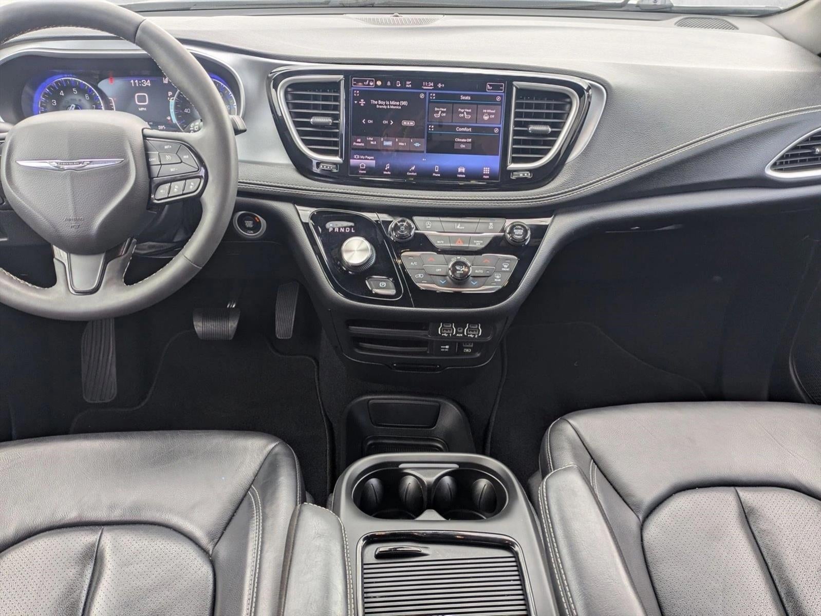 2022 Chrysler Pacifica Touring L FWD