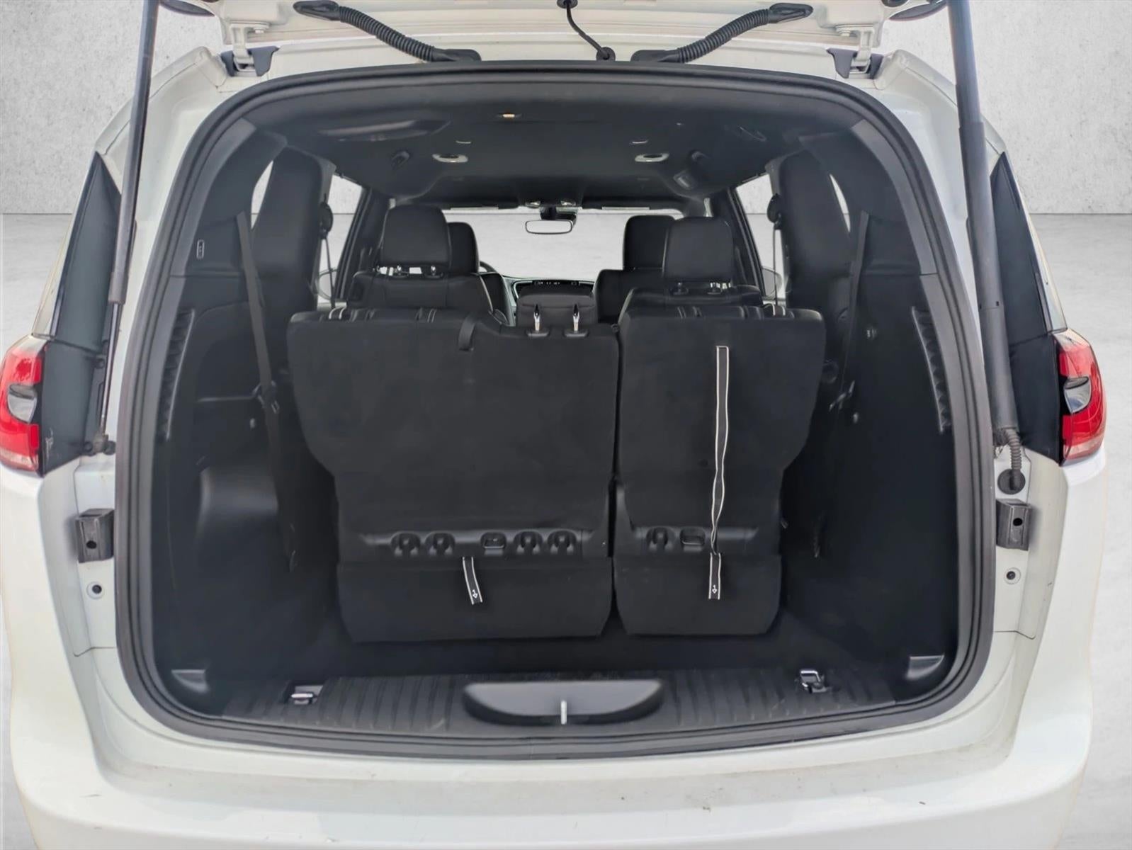 2022 Chrysler Pacifica Touring L FWD