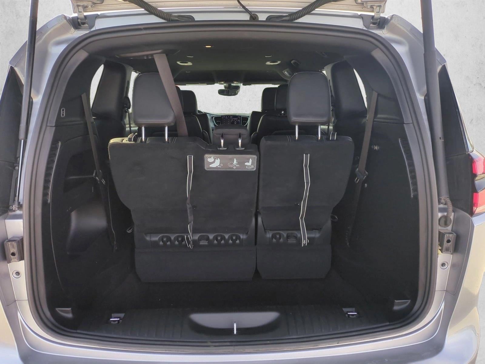 2021 Chrysler Pacifica Touring L FWD