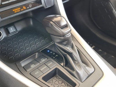 2022 Toyota RAV4 LE FWD (GS)