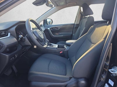 2023 Toyota RAV4 LE FWD (GS)