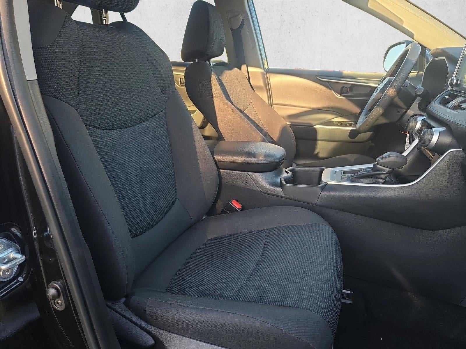 2023 Toyota RAV4 LE FWD (GS)