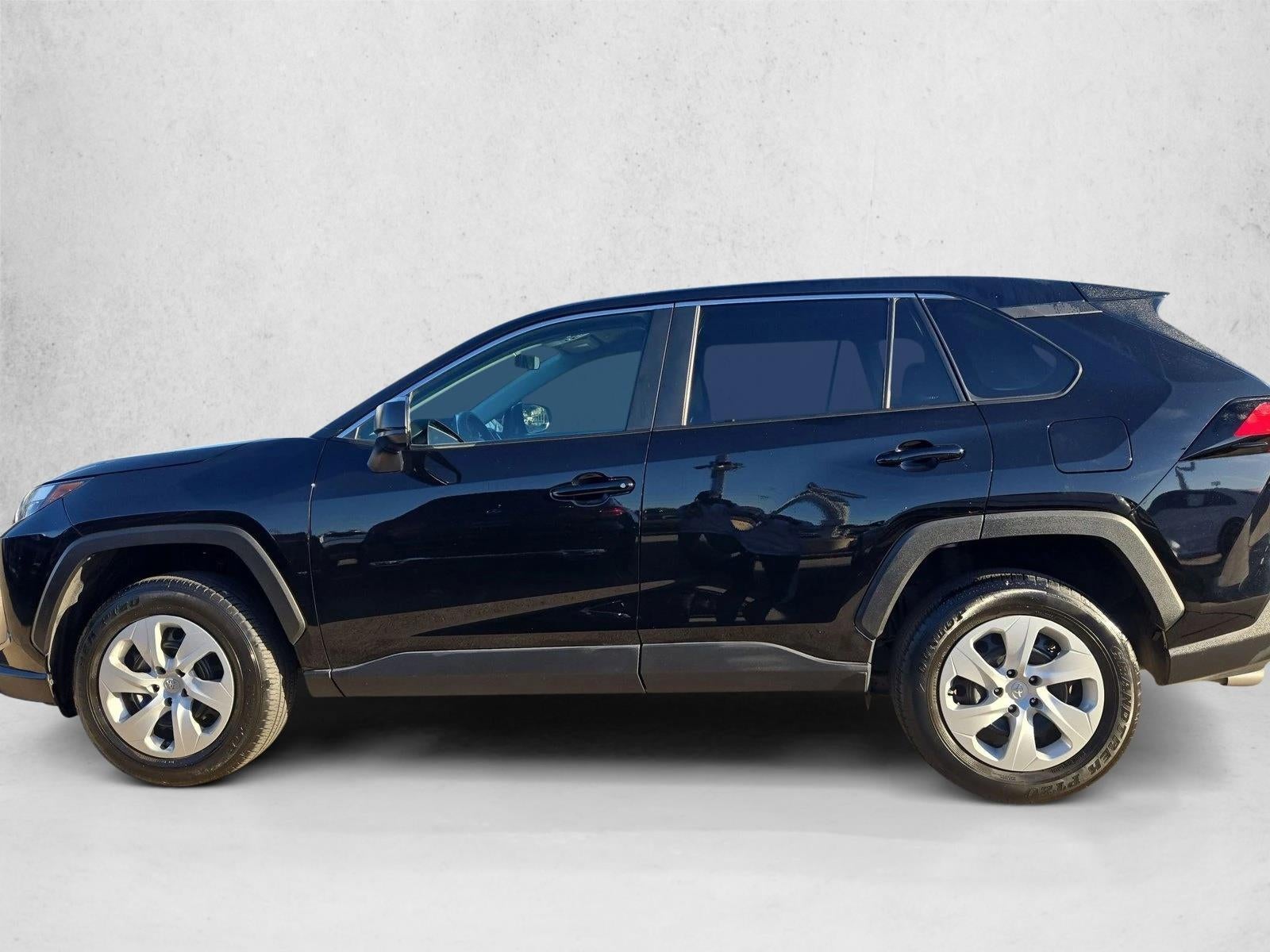 2023 Toyota RAV4 LE FWD (GS)