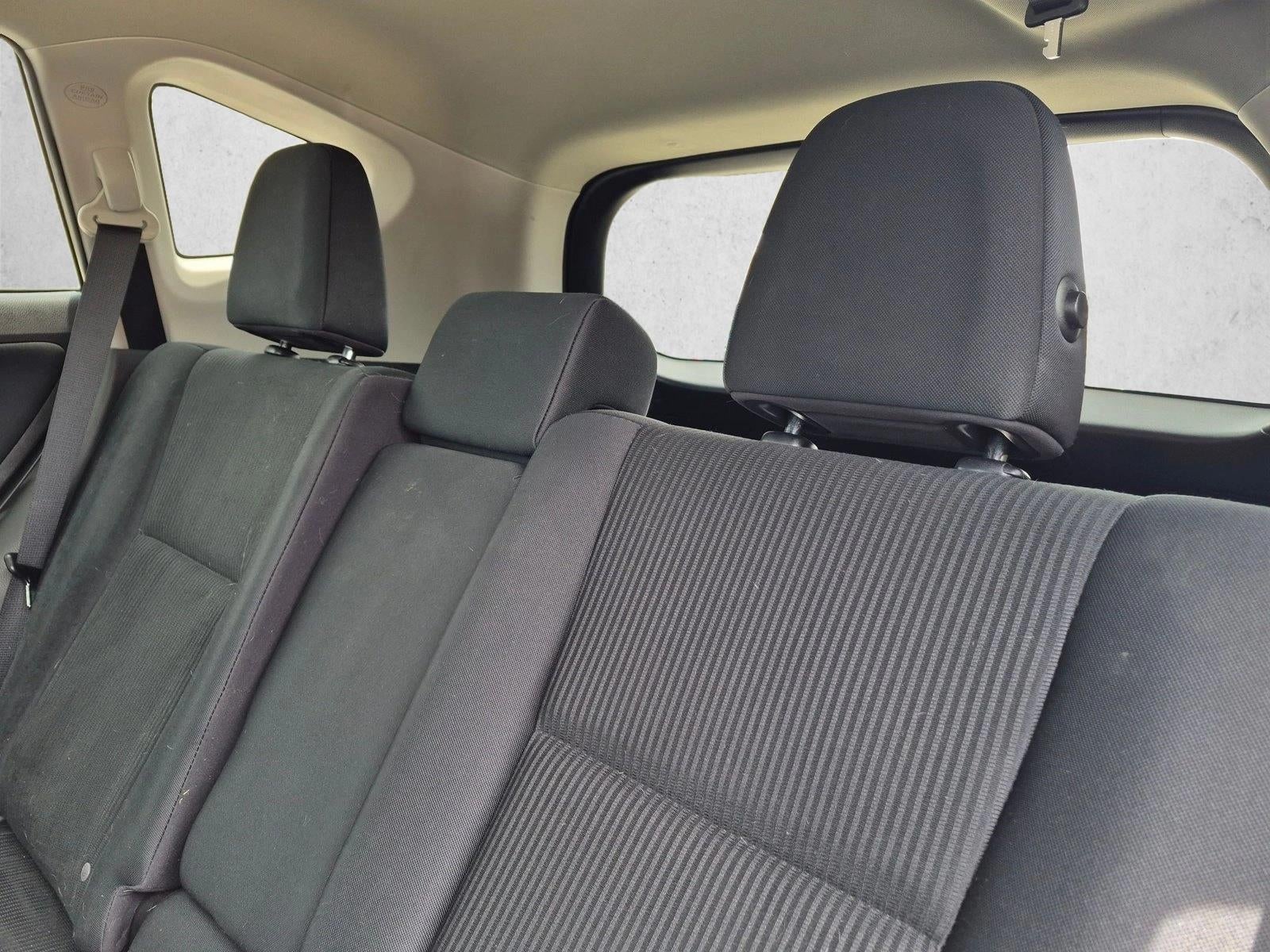 2017 Toyota RAV4 LE FWD (GS)