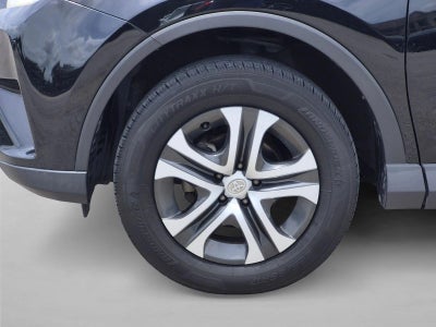 2017 Toyota RAV4 LE FWD (GS)