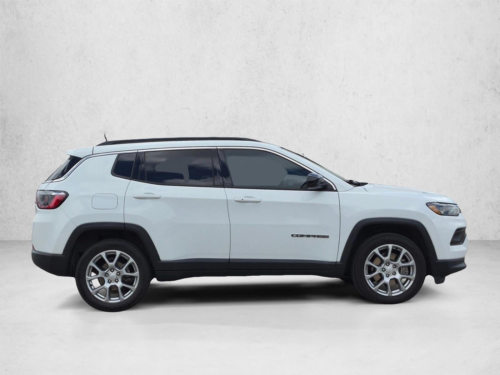 2024 Jeep Compass Latitude Lux 4x4