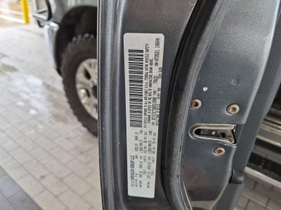2011 RAM 2500 4WD Crew Cab 8 Ft Box Laramie