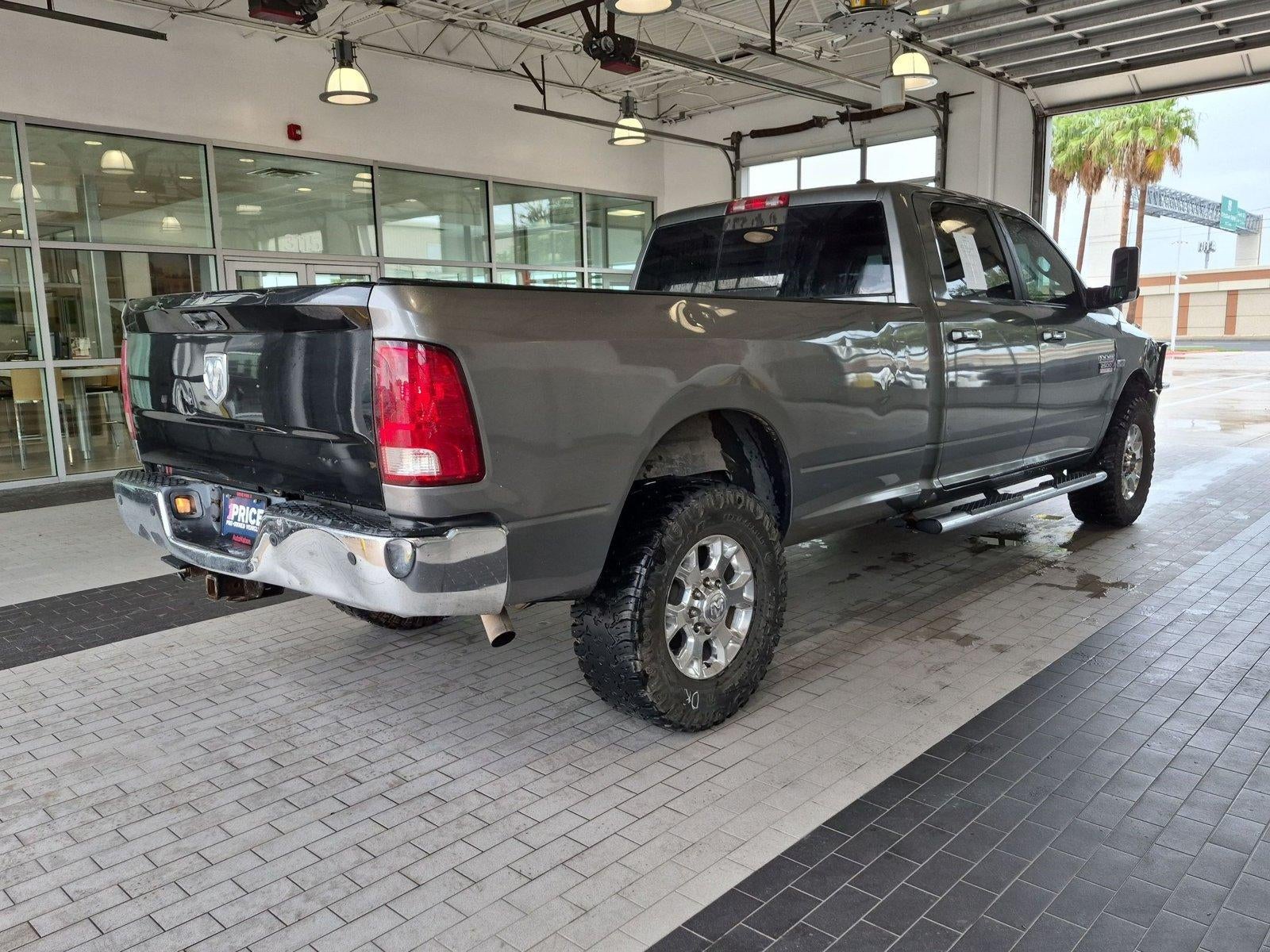 2011 RAM 2500 4WD Crew Cab 8 Ft Box Laramie