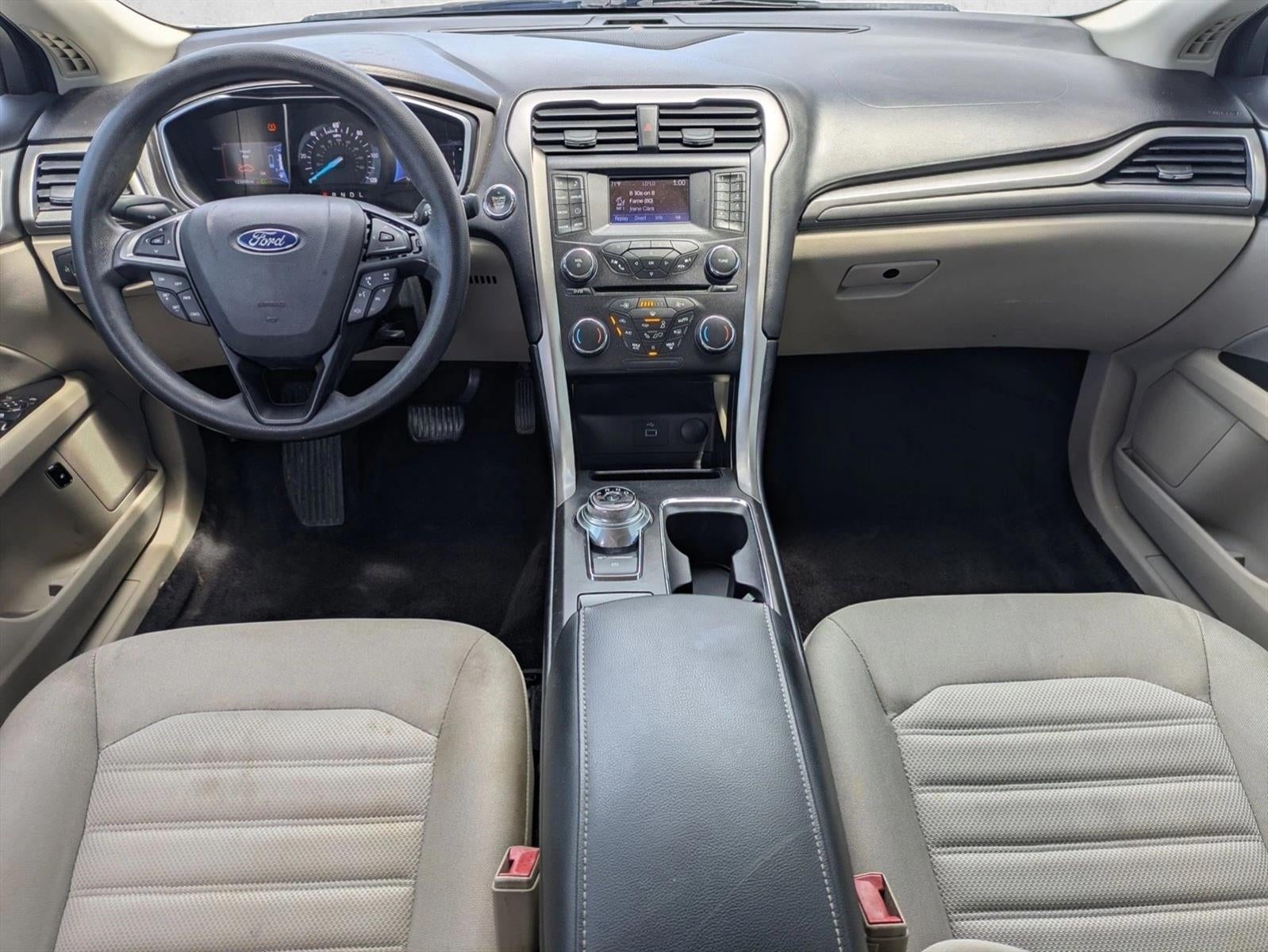 2017 Ford Fusion SE FWD