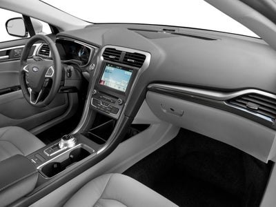 2017 Ford Fusion SE FWD