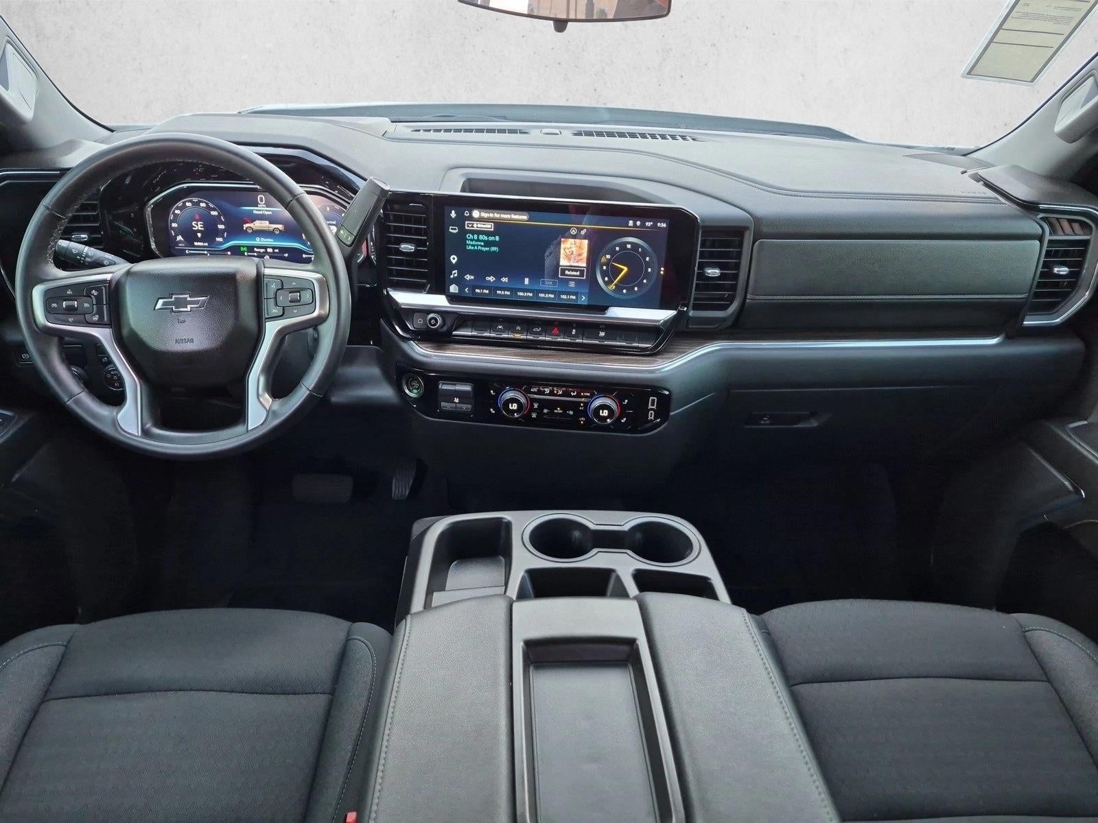 2025 Chevrolet Silverado 1500 Crew Cab Short Box 2-Wheel Drive RST
