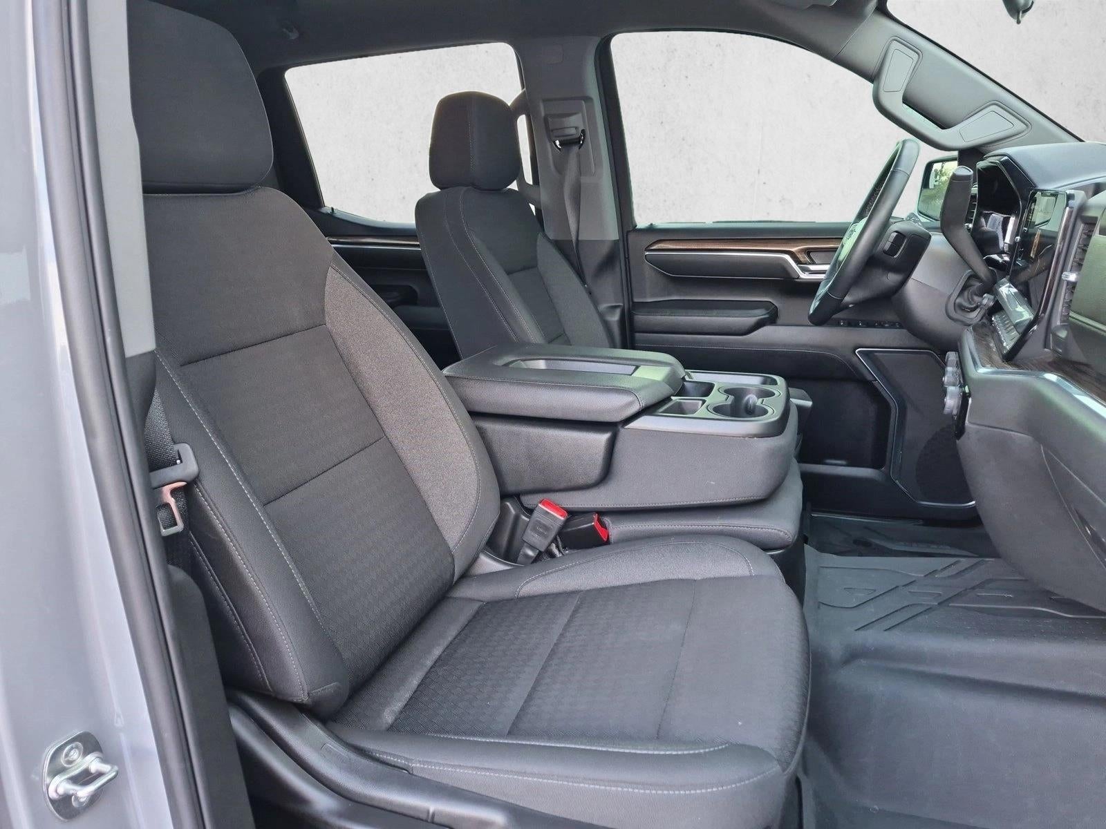 2025 Chevrolet Silverado 1500 Crew Cab Short Box 2-Wheel Drive RST