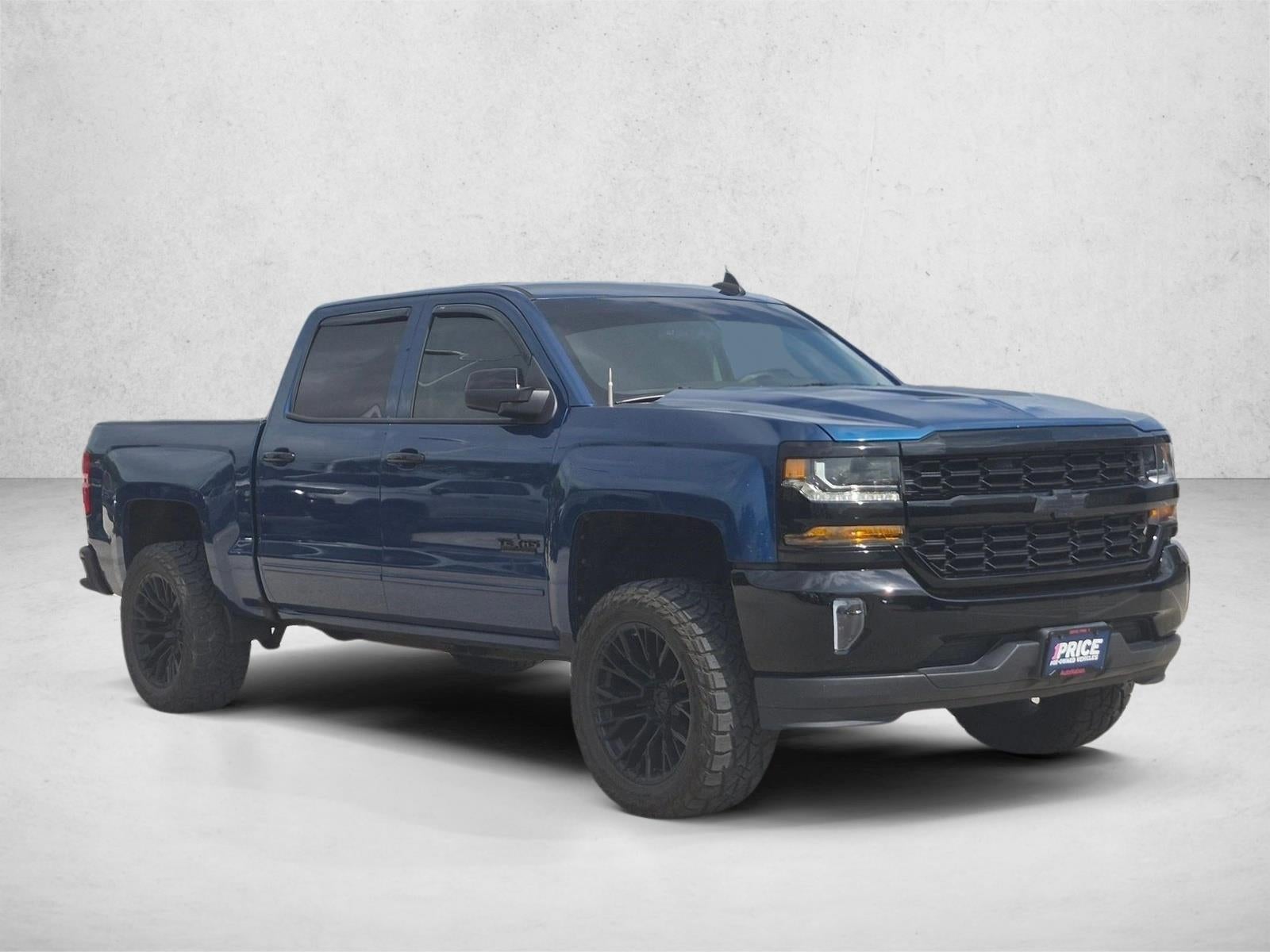 2017 Chevrolet Silverado 1500 Crew Cab Short Box 2-Wheel Drive LT