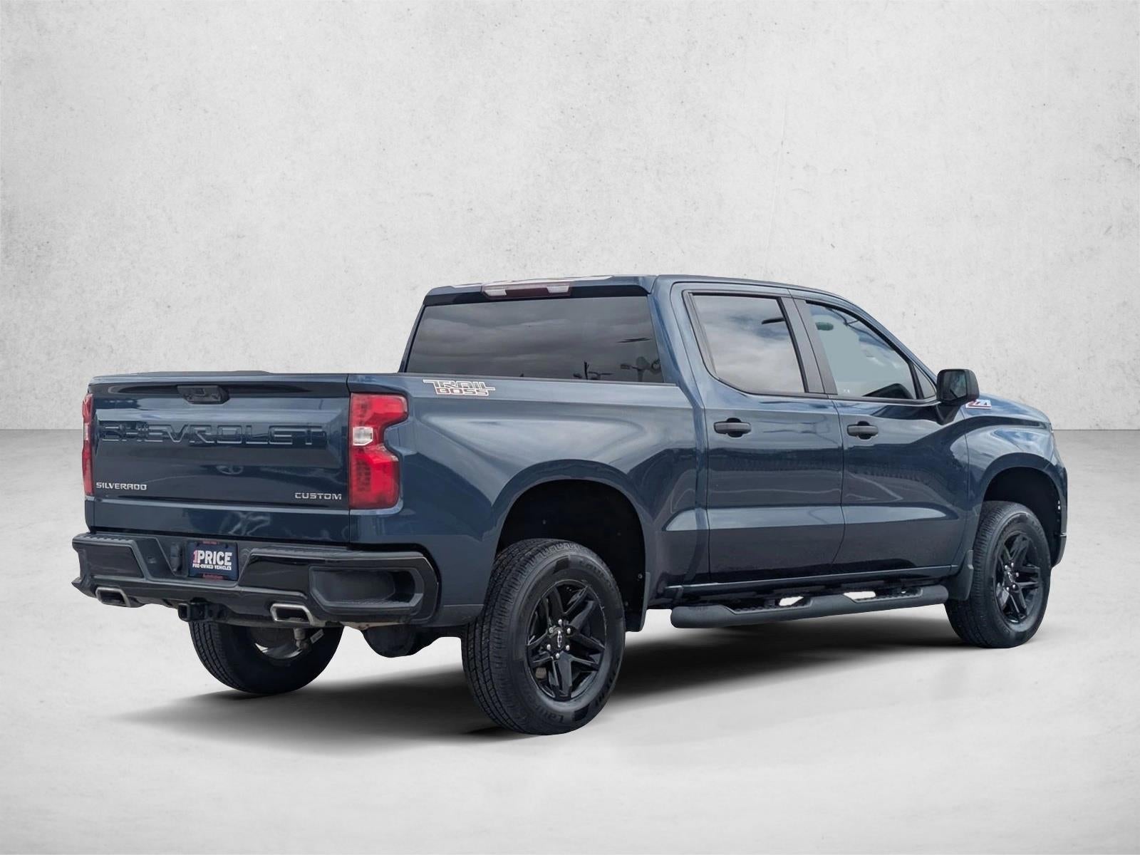 2022 Chevrolet Silverado 1500 Crew Cab Short Box 4-Wheel Drive Custom Trail Boss