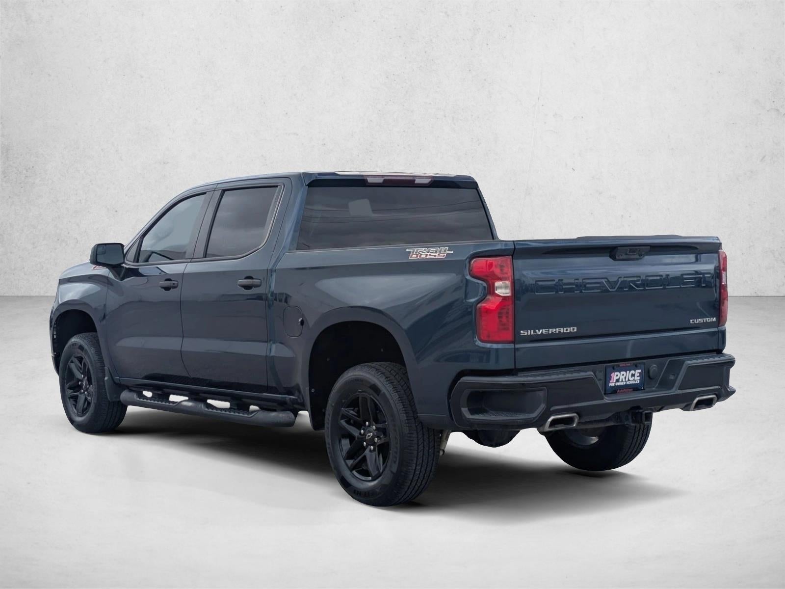 2022 Chevrolet Silverado 1500 Crew Cab Short Box 4-Wheel Drive Custom Trail Boss