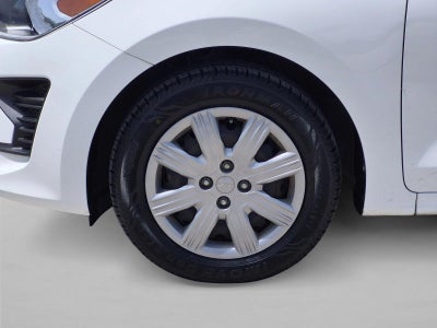 2023 Kia Rio 5-Door S IVT