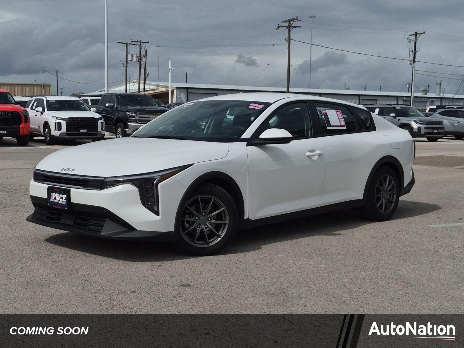 2025 Kia K4 LX FWD