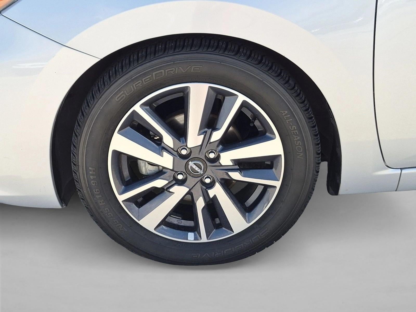2023 Nissan Versa SV CVT