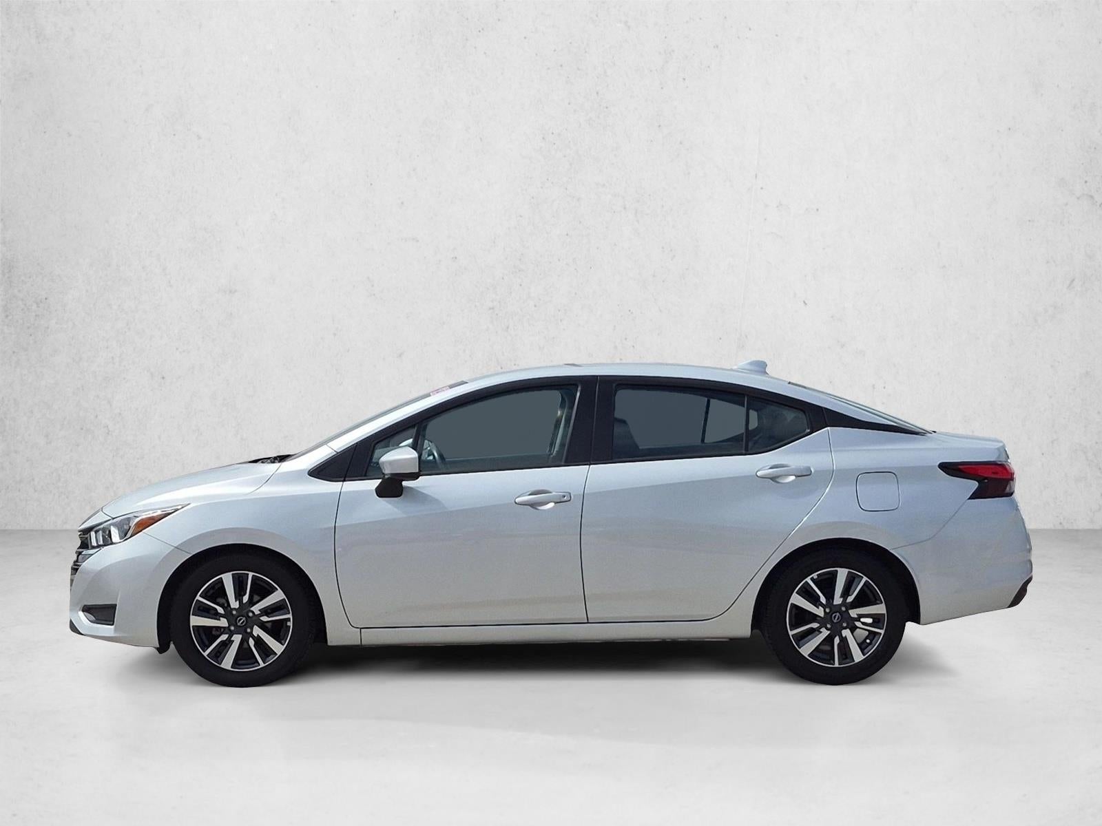2023 Nissan Versa SV CVT