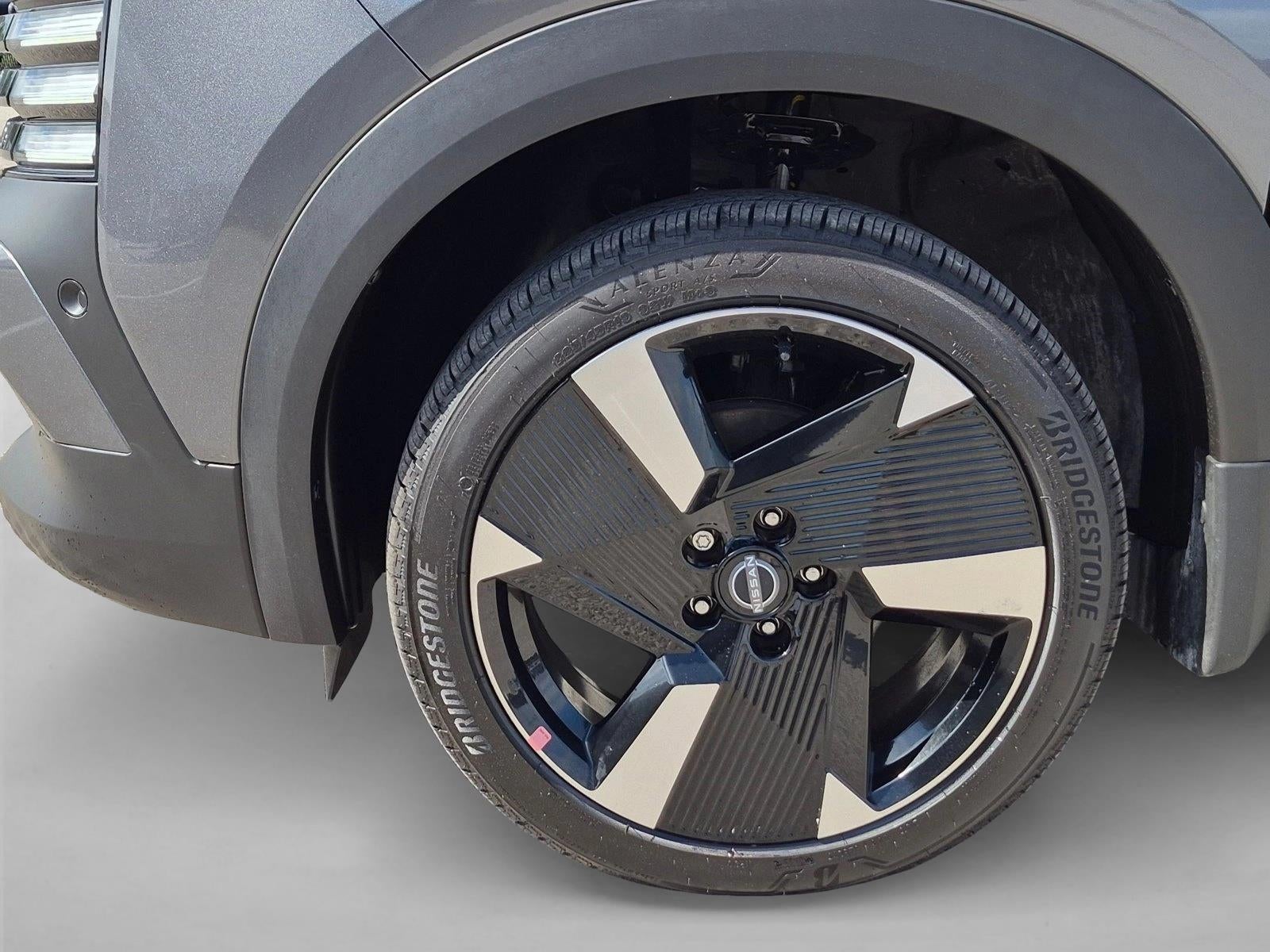 2025 Nissan Kicks SR FWD