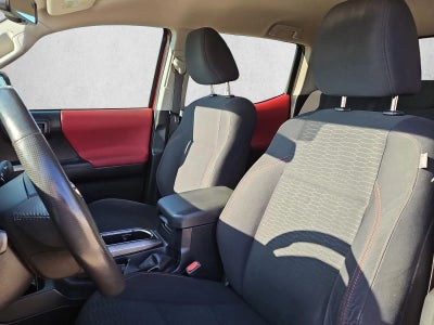 2018 Toyota Tacoma SR5 Double Cab 5' Bed V6 4x2 AT (GS)