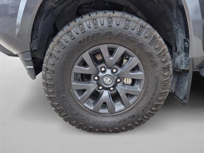 2023 Toyota Tacoma 2WD 2WD SR5 Double Cab 5' Bed V6 AT (GS)