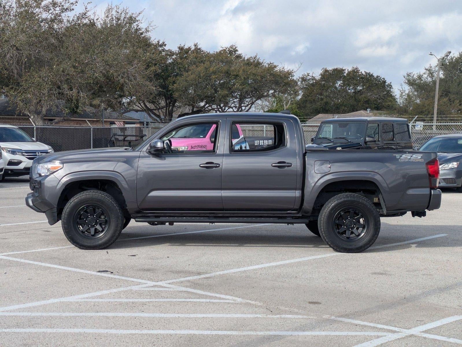 2023 Toyota Tacoma 4WD 4WD SR Double Cab 5' Bed V6 AT (GS)